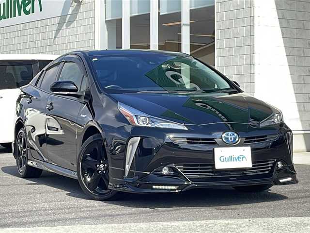 トヨタ プリウス S ツーリングセレクション 香川県 2020(令2)年 7.3万km アティチュードブラックマイカ 〇純正ナビ/〇フルセグTV/〇バックカメラ/〇ビルトインETC/〇ドライブレコーダー/〇レーダークルーズコントロール/○トヨタセーフティーセンス/〇オートマチックハイビーム/〇SRSエアバッグ/○LEDヘッドランプ/○オートライト/〇合皮巻きステアリングホイール/〇ブラック合皮シート/快適温熱シート/〇TRDエアロ/○スマートエントリー/スタートシステム/○禁煙車