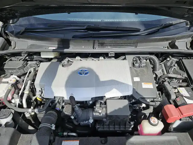 トヨタ プリウス S ツーリングセレクション 香川県 2020(令2)年 7.3万km アティチュードブラックマイカ 〇純正ナビ/〇フルセグTV/〇バックカメラ/〇ビルトインETC/〇ドライブレコーダー/〇レーダークルーズコントロール/○トヨタセーフティーセンス/〇オートマチックハイビーム/〇SRSエアバッグ/○LEDヘッドランプ/○オートライト/〇合皮巻きステアリングホイール/〇ブラック合皮シート/快適温熱シート/〇TRDエアロ/○スマートエントリー/スタートシステム/○禁煙車