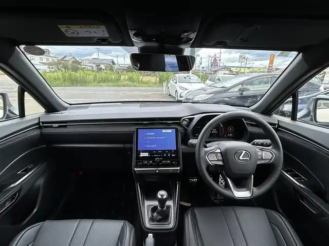 レクサス ＬＢＸ モリゾウ RR 宮城県 2025(令7)年 0.1万km 白Ⅱ 6速MT/セーフティシステムプラス/・プリクラッシュセーフティ/・レーンディパーチャーアラート/・レーントレーシングアシスト/・レーダークルーズコントロール/・アダプティブハイビームシステム/・ロードサインアシスト/・発進遅れ告知機能/リアクロストラフィックアラート/クリアランスソナー/バックソナー/安心降車アシスト/ブラインドスポットモニター/カラーヘッドアップディスプレイ/床下透過表示機能付パノラミックビューモニター/9.8インチディスプレイオーディオ/・ナビ機能付/・地デジTV/・AppleCarPlay/AndroidAuto/ビルトインETC2.0/ワイヤレス充電器/電動リアゲート/本革シート/パワーシート（運転席メモリー機能付）/シートヒーター/ステアリングヒーター/革巻きステアリング/ステアリングスイッチ/LEDヘッドランプ/フォグランプ/オートライト/スマートキー＆プッシュスタート/電動格納ミラー/純正19インチAW/レッドブレーキキャリパー/フロアマット/W/サイド/カーテンエアバッグ
