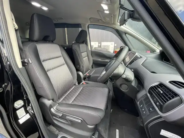 日産 セレナ e－パワー ハイウェイスター V 滋賀県 2021(令3)年 4.5万km ダイヤモンドブラック 純正10インチナビ/・フルセグTV/・Bluetooth/・CD/DVD/全方位ナビ/デジタルインナーミラー/ブラインドスポットモニター/プロパイロット/電子パーキングブレーキ/オートブレーキホールド/両側パワースライドドア/ビルトインETC/スマートキー/前後ソナー/ステアリングリモコン