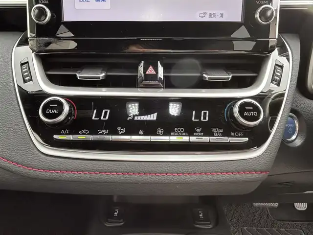 トヨタ カローラ スポーツ ハイブリッドG Z 三重県 2022(令4)年 2.8万km アティチュードブラックマイカ/プラチナホワイトパールマイカ 登録時27507km/ワンオーナー/純正ディスプレイオーディオ/（ＡＭ／ＦＭ/Ｂｌｕｅｔｏｏｔｈ／フルセグＴＶ）/ドライブレコーダー/ビルトインＥＴＣ２．０/バックカメラ/シートヒーター/ＢｒａｋｅＨｏｌｄ機能/クルーズコントロール/禁煙車/レーンキープアシスト/AUTOライト(LED)/フォグランプ(LED)/DUAL AAC/純正フロアマット/純正アルミ/ニー、カーテン、シートクッションエアバッグ/横滑り防止装置/プッシュスタート/電動パーキングブレーキ/ALL PW/電格ミラー