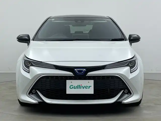 トヨタ カローラ スポーツ ハイブリッドG Z 新潟県 2022(令4)年 2.8万km アティチュードブラックマイカ/プラチナホワイトパールマイカ 登録時27/560km/ワンオーナー/純正ディスプレイオーディオ/　フルセグTV/Bluetooth/AM/FM/プリクラッシュセーフティ/レーントレーシングアシスト/レーンキープアシスト/パーキングサポートブレーキ/ロードサインアシスト/レーダークルーズコントロール/ドライブレコーダー/ビルトインETC2.0/バックモニター/前席シートヒーター/BrakeHold機能/LEDオートライト/オートマチックハイビーム/純正フロアマット/純正アルミホイール/横滑り防止装置/プッシュスタート/電動パーキングブレーキ