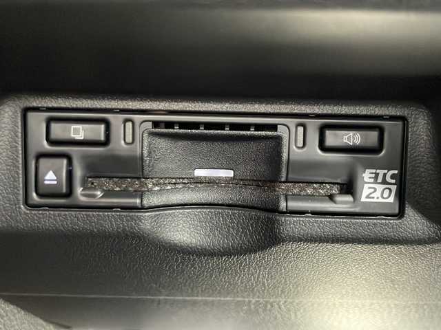 トヨタ アルファード Z 兵庫県 2025(令7)年 0.1万km プラチナホワイトパールマイカ ワンオーナー/保証書・記録簿・取説・有/純正メモリーナビ・フルセグ・BT・FM・AM・HDMI・USB/ETC2.0/バックカメラ/全周囲カメラ/追尾機能付きクルーズコントロール/車線逸脱防止支援システム/衝突被害軽減ブレーキ/クリアランスソナー/パーキングブレーキサポート/ブラインドスポットミラー/ロードサインアシスト/両側パワースライドドア/パワーバックドア/運転席/助手席/セカンドシート/シートクーラー・シートヒーター/ブレーキホールド/電動パーキングブレーキ/ワイヤレス充電器/プッシュスタート/スマートキー×1