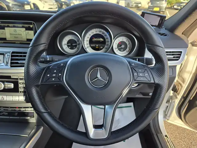 メルセデス・ベンツ Ｅ３００ アバンギャルド 鹿児島県 2015(平27)年 3.9万km イリジウムシルバー ディストロニックプラス　/全席シートヒーター　/D+N席パワーシート/ＥＴＣ　/パドルシフト　/ＭＴモード付きＡＴ　/純正ＨＤＤナビ　/Ｂｌｕｅｔｏｏｔｈオーディオ　/フルセグテレビ　/レザーシート　/純正アルミホイール（１７インチ）/プッシュスタート/スマートキー/前後コーナーセンサー/カーテンエアバッグ/エアバッグ(W+サイド)