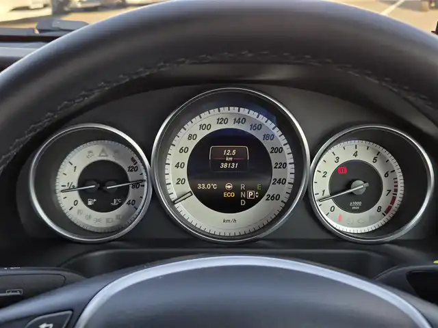 メルセデス・ベンツ Ｅ３００ アバンギャルド 鹿児島県 2015(平27)年 3.9万km イリジウムシルバー ディストロニックプラス　/全席シートヒーター　/D+N席パワーシート/ＥＴＣ　/パドルシフト　/ＭＴモード付きＡＴ　/純正ＨＤＤナビ　/Ｂｌｕｅｔｏｏｔｈオーディオ　/フルセグテレビ　/レザーシート　/純正アルミホイール（１７インチ）/プッシュスタート/スマートキー/前後コーナーセンサー/カーテンエアバッグ/エアバッグ(W+サイド)
