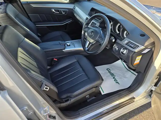 メルセデス・ベンツ Ｅ３００ アバンギャルド 鹿児島県 2015(平27)年 3.9万km イリジウムシルバー ディストロニックプラス　/全席シートヒーター　/D+N席パワーシート/ＥＴＣ　/パドルシフト　/ＭＴモード付きＡＴ　/純正ＨＤＤナビ　/Ｂｌｕｅｔｏｏｔｈオーディオ　/フルセグテレビ　/レザーシート　/純正アルミホイール（１７インチ）/プッシュスタート/スマートキー/前後コーナーセンサー/カーテンエアバッグ/エアバッグ(W+サイド)