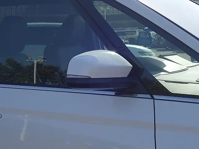 トヨタ ヴォクシー ハイブリッド S－Z 山形県 2024(令6)年 0.5万km ホワイトパールクリスタルシャイン トヨタセーフティセンス/純正フリップダウンモニター (V13T-R72R)/純正ディスプレイオーディオ/　　【BT USB AM/FM Miracast】/バックカメラ/両側パワースライドドア/レーダークルーズコントロール/LEDオートヘッドライト/ハーフレザーシート/シートヒーター/純正17インチアルミホイール/コーナーセンサー/アイドリングストップ/ステアリングスイッチ/電動格納ウィンカーミラー/BSM/フロアマット/スマートキー/ETC2.0