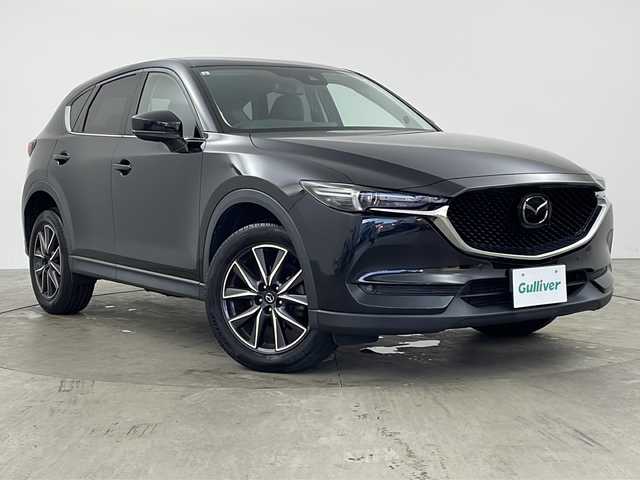 マツダ ＣＸ－５ XD Lパッケージ 兵庫県 2017(平29)年 5.9万km ジェットブラックマイカ ・純正ナビ/Bluetooth/CD/DVD/TV/USB/・バック、サイドカメラ/・衝突軽減ブレーキ/・レーンキープアシスト/・レーダークルーズコントロール/・パーキングセンサー/・オートマチックハイビーム/・ヘッドアップディスプレイ/・電動パーキングブレーキ/・オートホールドブレーキ/・ステアリングスイッチ/・ステアリングヒーター/・純正フロアマット/・パワーバックドア/・革シート/・パワーシート/・シートヒーター/・純正19インチアルミホイール/・ETC/・スペアキー/・取扱説明書/・保証書