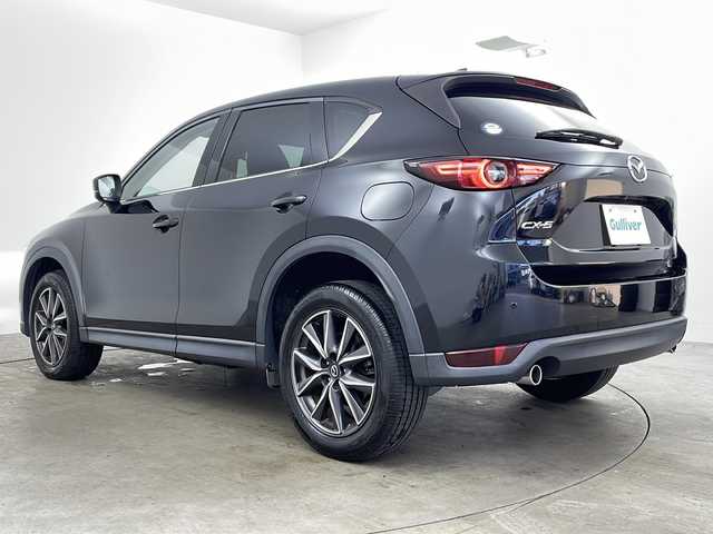 マツダ ＣＸ－５ XD Lパッケージ 兵庫県 2017(平29)年 5.9万km ジェットブラックマイカ ・純正ナビ/Bluetooth/CD/DVD/TV/USB/・バック、サイドカメラ/・衝突軽減ブレーキ/・レーンキープアシスト/・レーダークルーズコントロール/・パーキングセンサー/・オートマチックハイビーム/・ヘッドアップディスプレイ/・電動パーキングブレーキ/・オートホールドブレーキ/・ステアリングスイッチ/・ステアリングヒーター/・純正フロアマット/・パワーバックドア/・革シート/・パワーシート/・シートヒーター/・純正19インチアルミホイール/・ETC/・スペアキー/・取扱説明書/・保証書