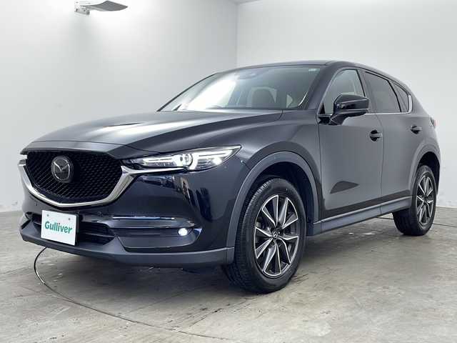 マツダ ＣＸ－５ XD Lパッケージ 兵庫県 2017(平29)年 5.9万km ジェットブラックマイカ ・純正ナビ/Bluetooth/CD/DVD/TV/USB/・バック、サイドカメラ/・衝突軽減ブレーキ/・レーンキープアシスト/・レーダークルーズコントロール/・パーキングセンサー/・オートマチックハイビーム/・ヘッドアップディスプレイ/・電動パーキングブレーキ/・オートホールドブレーキ/・ステアリングスイッチ/・ステアリングヒーター/・純正フロアマット/・パワーバックドア/・革シート/・パワーシート/・シートヒーター/・純正19インチアルミホイール/・ETC/・スペアキー/・取扱説明書/・保証書
