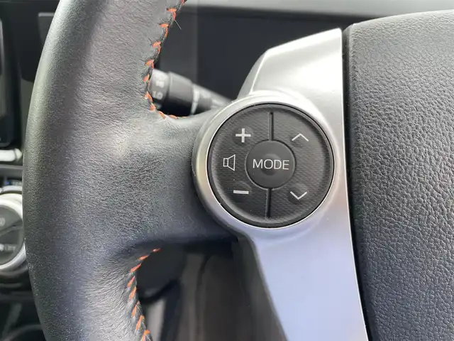 トヨタ アクア X－URBAN ソリッド 富山県 2016(平28)年 5.2万km スーパーレッドⅤ 社外ナビ／/フルセグＴＶ／/Ｂｌｕｅｔｏｏｔｈ／/ＤＶＤ再生／/Ｂカメラ／/ビルトインＥＴＣ／/ハーフレザーシート//前席シートヒーター／/ステアリングスイッチ／/衝突軽減ブレーキ／/オートマチックハイビーム／/レーンディパーチャーアラート//オートライト//ルーフレール/