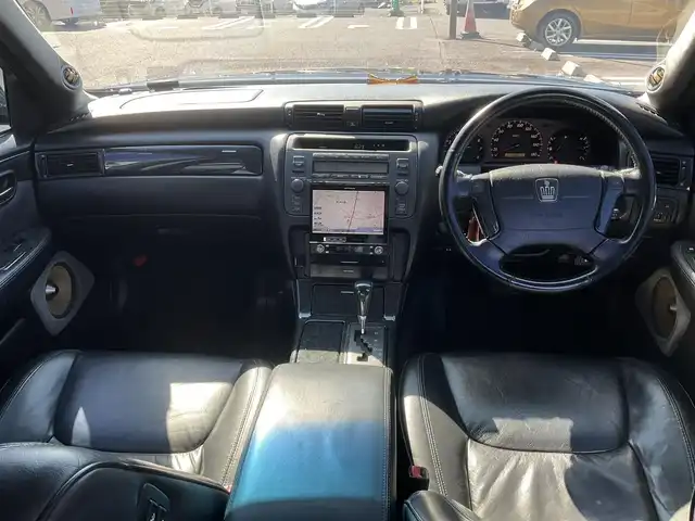 トヨタ クラウン エステート アスリート G 滋賀県 2006(平18)年 8.4万km ブラック ムーンルーフ/BBS19インチホイール（左右色違）/326powerチャクリキダンパー（車高調）/社外リヤバンパー/社外サイドステップ/ロイヤルヘッドライト/ロイヤルグリル/JASMAマフラー/カロッツェリア ウーファー/カロッツェリア  セパレートスピーカー/カロッツェリア  アンプ×2/カロッツェリア  クロスオーバーネットワーク/カロッツェリア HDDナビ/DVD、CD/ETC/黒革レザーシート/前席パワーシート/クルーズコントロール/スペアキー有り