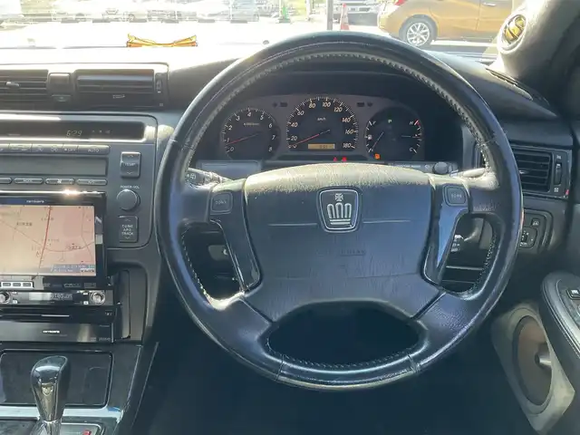 トヨタ クラウン エステート アスリート G 滋賀県 2006(平18)年 8.4万km ブラック ムーンルーフ/BBS19インチホイール（左右色違）/326powerチャクリキダンパー（車高調）/社外リヤバンパー/社外サイドステップ/ロイヤルヘッドライト/ロイヤルグリル/JASMAマフラー/カロッツェリア ウーファー/カロッツェリア  セパレートスピーカー/カロッツェリア  アンプ×2/カロッツェリア  クロスオーバーネットワーク/カロッツェリア HDDナビ/DVD、CD/ETC/黒革レザーシート/前席パワーシート/クルーズコントロール/スペアキー有り