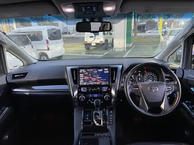 トヨタ ヴェルファイア ハイブリット ZR Gエディション 宮城県 2017(平29)年 5.6万km ブラック モデリスタエアロ（F、S、R）/レーダークルーズコントロール/コーナーセンサー/アルパイン後席フリップダウン式モニター/アルパインパワーサブウーハー/アルパインナビ（フルセグTV、SD、DVD、CD、BT）/アルパインカーアロマ/３列シート/レザーシート/パワーシート/（運転席、助手席、2列目後席シート）/ケンウッドETC２．０/コムテックテレビユーティリティー/オートライト/ドアバイザー/AC１００V/ステアリングヒーター/パーキングホールド/両側パワースライドドア/パワーバックドア/社外アルミ夏タイヤ/(235/50R18)/PWRドア切り替え/ECOモード/横滑り防止/純正スタートスターター×１/純正ステップライト/スマートキー×２/シートポジションスイッチ(運転席)