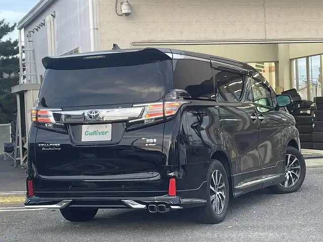 トヨタ ヴェルファイア ハイブリット ZR Gエディション 宮城県 2017(平29)年 5.6万km ブラック モデリスタエアロ（F、S、R）/レーダークルーズコントロール/コーナーセンサー/アルパイン後席フリップダウン式モニター/アルパインパワーサブウーハー/アルパインナビ（フルセグTV、SD、DVD、CD、BT）/アルパインカーアロマ/３列シート/レザーシート/パワーシート/（運転席、助手席、2列目後席シート）/ケンウッドETC２．０/コムテックテレビユーティリティー/オートライト/ドアバイザー/AC１００V/ステアリングヒーター/パーキングホールド/両側パワースライドドア/パワーバックドア/社外アルミ夏タイヤ/(235/50R18)/PWRドア切り替え/ECOモード/横滑り防止/純正スタートスターター×１/純正ステップライト/スマートキー×２/シートポジションスイッチ(運転席)