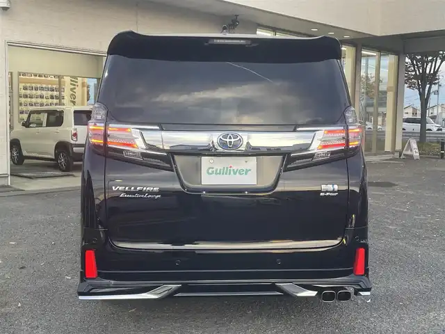 トヨタ ヴェルファイア ハイブリット ZR Gエディション 宮城県 2017(平29)年 5.6万km ブラック モデリスタエアロ（F、S、R）/レーダークルーズコントロール/コーナーセンサー/アルパイン後席フリップダウン式モニター/アルパインパワーサブウーハー/アルパインナビ（フルセグTV、SD、DVD、CD、BT）/アルパインカーアロマ/３列シート/レザーシート/パワーシート/（運転席、助手席、2列目後席シート）/ケンウッドETC２．０/コムテックテレビユーティリティー/オートライト/ドアバイザー/AC１００V/ステアリングヒーター/パーキングホールド/両側パワースライドドア/パワーバックドア/社外アルミ夏タイヤ/(235/50R18)/PWRドア切り替え/ECOモード/横滑り防止/純正スタートスターター×１/純正ステップライト/スマートキー×２/シートポジションスイッチ(運転席)