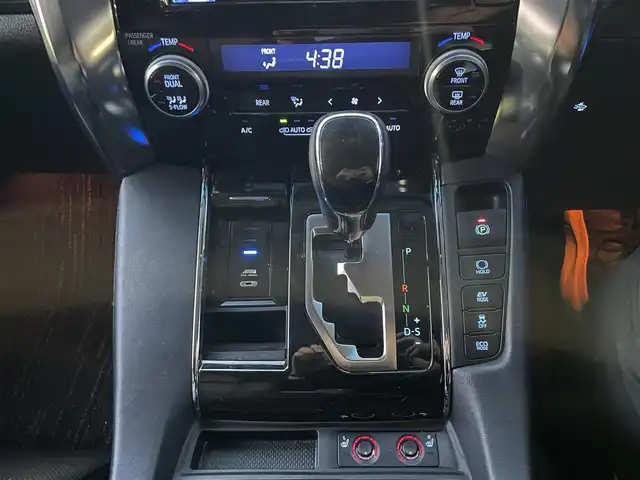 トヨタ ヴェルファイア ハイブリット ZR Gエディション 宮城県 2017(平29)年 5.6万km ブラック モデリスタエアロ（F、S、R）/レーダークルーズコントロール/コーナーセンサー/アルパイン後席フリップダウン式モニター/アルパインパワーサブウーハー/アルパインナビ（フルセグTV、SD、DVD、CD、BT）/アルパインカーアロマ/３列シート/レザーシート/パワーシート/（運転席、助手席、2列目後席シート）/ケンウッドETC２．０/コムテックテレビユーティリティー/オートライト/ドアバイザー/AC１００V/ステアリングヒーター/パーキングホールド/両側パワースライドドア/パワーバックドア/社外アルミ夏タイヤ/(235/50R18)/PWRドア切り替え/ECOモード/横滑り防止/純正スタートスターター×１/純正ステップライト/スマートキー×２/シートポジションスイッチ(運転席)