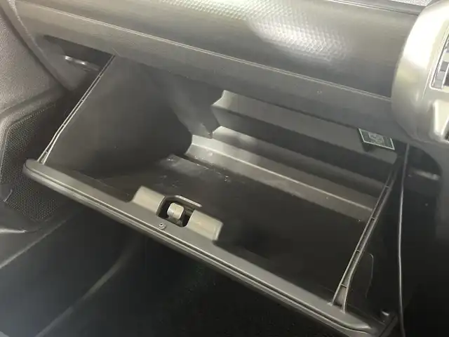 スズキ クロスビー HYBRID MZ 神奈川県 2017(平29)年 5万km スピーディーブルーメタリック/ブラック2トーンルーフ 4WD/ディーラーオプション8インチナビ【AVIC-RL901ZS】/AM　FM　フルセグ　DVD　CD SD　USB　MSV　Bluetooth/バックカメラ/ETC/デュアルセンサーブレーキサポート/クルーズコントロール/運転席シートヒーター/社外前後ドライブレコーダー【DRV-MR480】/ETC/シートバックテーブル/スマートキー/取扱説明書/フロアマット/LEDヘッドライト/オートライト/社外15インチアルミ/マッドテレーンタイヤ/ドアバイザー/誤発進抑制機能/車線逸脱警報機能/ふらつき警報機能/先行車発進お知らせ機能/ハイビームアシスト/後退時ブレーキサポート