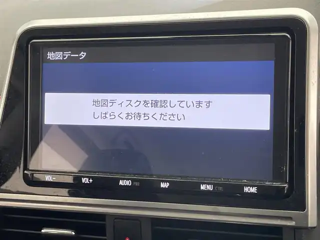 トヨタ シエンタ ハイブリッド G クエロ 愛知県 2021(令3)年 3万km ブラックマイカ/センシュアルレッドマイカ 純正９型ナビ　バックカメラ　禁煙車　セーフティセンス　衝突軽減装置　クルコン　前後ドラレコ　純正１５インチＡＷ　両側パワースライドドア　ＬＥＤオートライト　フォグランプ　コーナーセンサー　フォグランプ