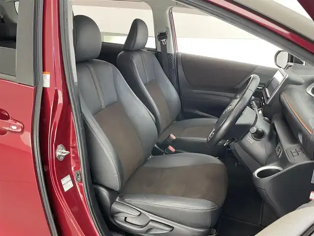 トヨタ シエンタ ハイブリッド G クエロ 愛知県 2021(令3)年 3万km ブラックマイカ/センシュアルレッドマイカ 純正９型ナビ　バックカメラ　禁煙車　セーフティセンス　衝突軽減装置　クルコン　前後ドラレコ　純正１５インチＡＷ　両側パワースライドドア　ＬＥＤオートライト　フォグランプ　コーナーセンサー　フォグランプ