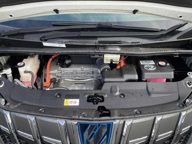 トヨタ アルファードハイブリット X 岩手県 2021(令3)年 4.5万km ラグジュアリーホワイトパールクリスタルシャインガラスフレーク ４ＷＤ メモリナビ BT CD/DVD再生 USB フルセグ バックカメラ 両側パワスラ オートLEDライト レーダークルコン  レーンキープ 100V充電 ETC 16インチアルミ スマートキー