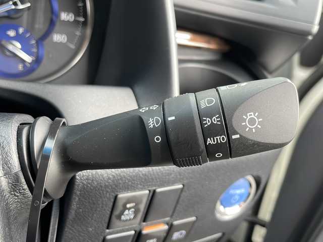 トヨタ アルファードハイブリット X 岩手県 2021(令3)年 4.5万km ラグジュアリーホワイトパールクリスタルシャインガラスフレーク ４ＷＤ メモリナビ BT CD/DVD再生 USB フルセグ バックカメラ 両側パワスラ オートLEDライト レーダークルコン  レーンキープ 100V充電 ETC 16インチアルミ スマートキー