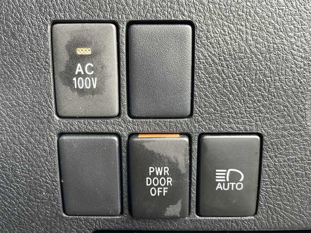 トヨタ アルファードハイブリット X 岩手県 2021(令3)年 4.5万km ラグジュアリーホワイトパールクリスタルシャインガラスフレーク ４ＷＤ メモリナビ BT CD/DVD再生 USB フルセグ バックカメラ 両側パワスラ オートLEDライト レーダークルコン  レーンキープ 100V充電 ETC 16インチアルミ スマートキー