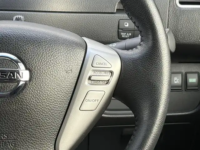 日産 セレナ ハイウェイスター 岩手県 2014(平26)年 8.1万km ブリリアントホワイトパール 禁煙車/4WD/両側パワースライドドア/2列目サンシェード/クルーズコントロール/純正ナビ/→フルセグTV/Bluetooth/CD/DVD/FM/AM/バックカメラ/レーンキープアシスト/横滑り防止装置/オートライト/LEDヘッドライト/フォグライト/〇プッシュスタート/〇電動格納ミラー/〇ウィンカーミラー/〇ドアバイザー/〇フロアマット/〇シガーソケット/〇スマートキー/スペアキー/ビルトインETC