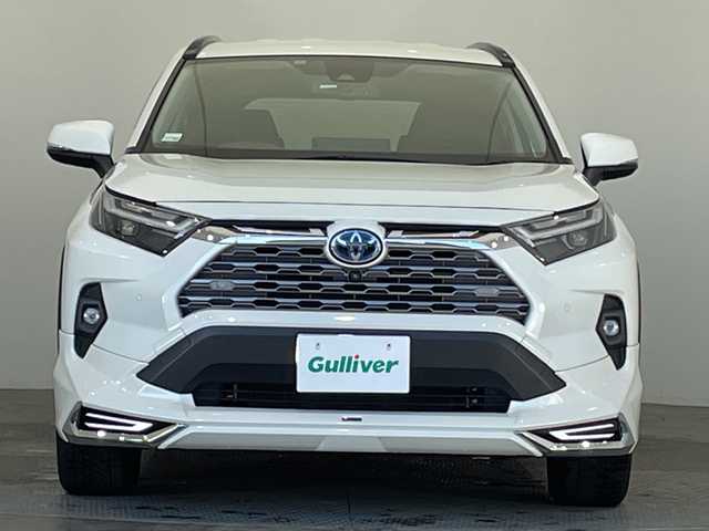 トヨタ ＲＡＶ４ ハイブリットG 栃木県 2022(令4)年 3万km ホワイトパールクリスタルシャイン ディスプレイオーディオ搭載/(ワンセグTV/Bluetooth/USB)/ハイブリッドG/4WD/トヨタセーフティセンス/(衝撃衝突軽減ブレーキ/レーンレーシングアシスト/レーダークルーズコントロール/オートマチックハイビーム)/コーナーセンサー/全方位カメラ/ETC/禁煙車/シートヒータ-/レザーシート/パワーシート/純正フロアマット/電動リアゲート/ステアリングヒーター/プッシュスタート/スマートキー