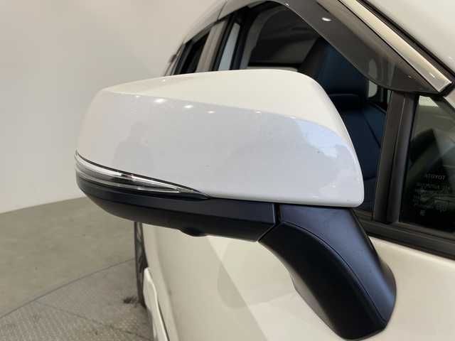 トヨタ ＲＡＶ４ ハイブリットG 栃木県 2022(令4)年 3万km ホワイトパールクリスタルシャイン ディスプレイオーディオ搭載/(ワンセグTV/Bluetooth/USB)/ハイブリッドG/4WD/トヨタセーフティセンス/(衝撃衝突軽減ブレーキ/レーンレーシングアシスト/レーダークルーズコントロール/オートマチックハイビーム)/コーナーセンサー/全方位カメラ/ETC/禁煙車/シートヒータ-/レザーシート/パワーシート/純正フロアマット/電動リアゲート/ステアリングヒーター/プッシュスタート/スマートキー