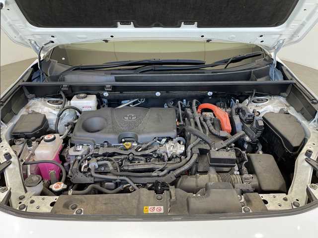 トヨタ ＲＡＶ４ ハイブリットG 栃木県 2022(令4)年 3万km ホワイトパールクリスタルシャイン ディスプレイオーディオ搭載/(ワンセグTV/Bluetooth/USB)/ハイブリッドG/4WD/トヨタセーフティセンス/(衝撃衝突軽減ブレーキ/レーンレーシングアシスト/レーダークルーズコントロール/オートマチックハイビーム)/コーナーセンサー/全方位カメラ/ETC/禁煙車/シートヒータ-/レザーシート/パワーシート/純正フロアマット/電動リアゲート/ステアリングヒーター/プッシュスタート/スマートキー