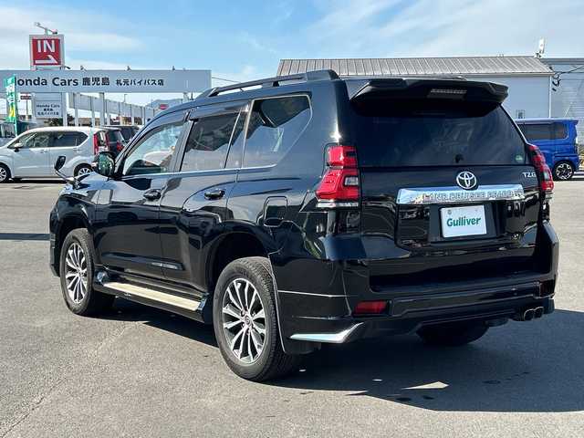 トヨタ ランドクルーザー プラド TZ－G 鹿児島県 2020(令2)年 15.6万km ブラック フルタイム４WD/サンルーフ/バックカメラ/レーダークルーズコントロール/ETC/前後ドライブレコーダー/ナビ/ターボ/Bluetooth接続/アルパインナビ/パワーシート/レザーシート/ルーフレール/前後コーナーセンサー/１９インチ純正アルミホイール/横滑り防止装置/オートライト/LEDヘッドライトスマートキー/プッシュスタート/モデリスタエアロ