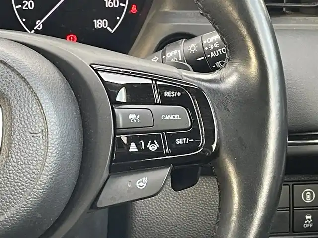 ホンダ ヴェゼル ハイブリッド e:HEV Z 福岡県 2021(令3)年 2.9万km パール ・ホンダコネクトディスプレー /・ホンダセンシング ACC/LDA/CMBS /・BSM  /・Bカメラ /・D/N席シートヒーター /・ステアリングヒーター /・ワイヤレス充電 /・パワーバックドア /・パドルシフト /・ドライブモードセレクト/・電格ミラー/・スマートキー/プッシュスタート/・ETC2.0