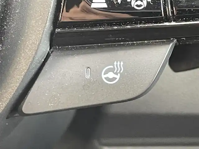 ホンダ ヴェゼル ハイブリッド e:HEV Z 福岡県 2021(令3)年 2.9万km パール ・ホンダコネクトディスプレー /・ホンダセンシング ACC/LDA/CMBS /・BSM  /・Bカメラ /・D/N席シートヒーター /・ステアリングヒーター /・ワイヤレス充電 /・パワーバックドア /・パドルシフト /・ドライブモードセレクト/・電格ミラー/・スマートキー/プッシュスタート/・ETC2.0