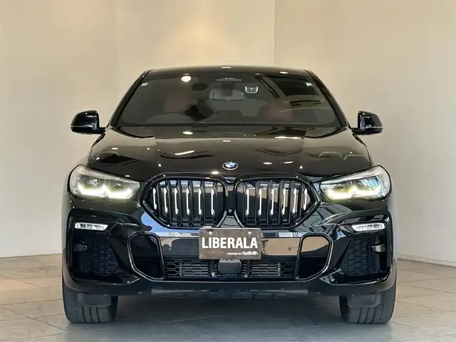 ＢＭＷ Ｘ６ xDrive35d 愛知県 2020(令2)年 6万km サファイアブラックP ワンオーナー/純正ナビ/フルセグテレビ/360°カメラ/アイドリングストップ/ウィンカーミラー/プッシュスタート/パワーバックドア/ETC/赤革/全席シートヒーター/ヘッドアップディスプレイ/プラスパッケージ/ソフトクローズドア/純正２２インチアルミ/前後純正ドラレコ