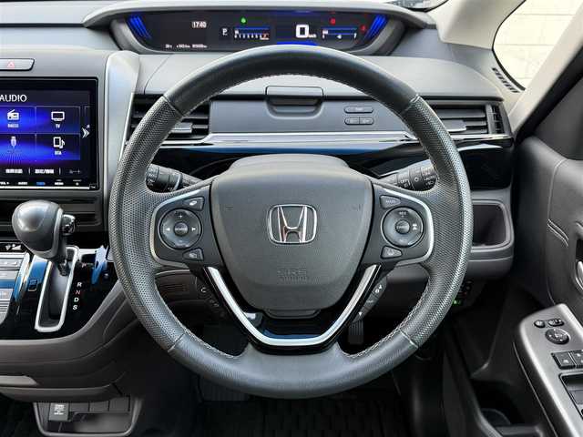 ホンダ フリード モデューロX ホンダセンシング 福岡県 2018(平30)年 1.6万km コバルトブルーパール 純正９型SDナビ(フルセグTV/CD/DVD/BT)バックモニターホンダセンシング両側パワスラレーダークルコンドラレコETC純正LEDヘッドライト純正フロアマット純正15インチアルミホイールプッシュスタートスマートキー