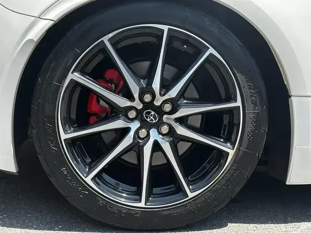 トヨタ ＧＲ８６ SZ 大分県 2022(令4)年 5.4万km クリスタルホワイトパール 当店買取車両/6MT/ワンオーナー/取扱説明書/保証書/スペアキー1本/クルーズコントロール/社外メモリーナビ（AVIC-CQ912DC）/ストリーミングビデオ/地デジ/Bluetooth/バックカメラ/オートライト/純正17インチAW/純正フロアマット/全方位ドライブレコーダー（ZDR-037）/ETC