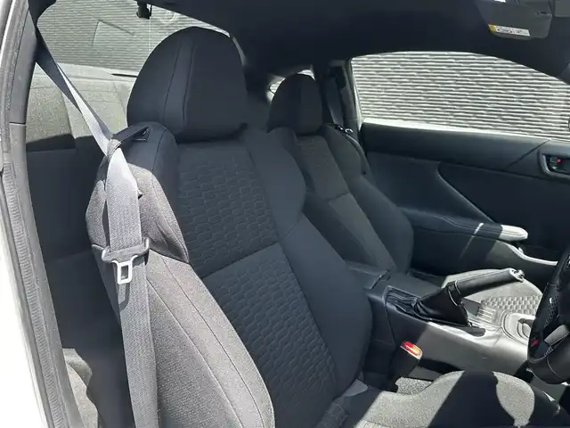 トヨタ ＧＲ８６ SZ 大分県 2022(令4)年 5.4万km クリスタルホワイトパール 当店買取車両/6MT/ワンオーナー/取扱説明書/保証書/スペアキー1本/クルーズコントロール/社外メモリーナビ（AVIC-CQ912DC）/ストリーミングビデオ/地デジ/Bluetooth/バックカメラ/オートライト/純正17インチAW/純正フロアマット/全方位ドライブレコーダー（ZDR-037）/ETC