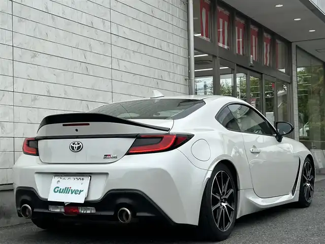 トヨタ ＧＲ８６ SZ 埼玉県 2022(令4)年 5.4万km クリスタルホワイトパール ワンオーナー/6MT/CUSCO車高調/パイオニア9インチメモリーナビ/フルセグTV/Bluetooth/CD/DVD/（AVIC-CQ912DC)/バックカメラ/クルーズコントロール/LEDヘッドライト/純正17インチAW/スペアキー1本/純正フロアマット/全方位ドライブレコーダー/（ZDR-037）/ETC/取扱説明書/新車時保証書