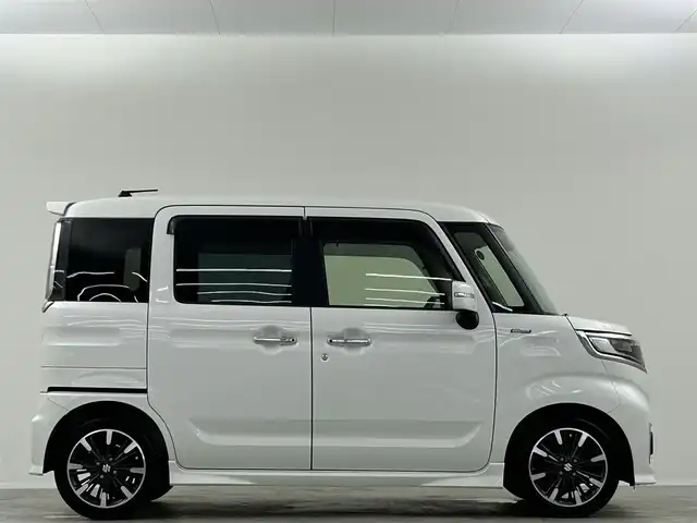 スズキ スペーシア カスタム HYBRID XS ターボ 埼玉県 2018(平30)年 5.2万km ピュアホワイトP 8型ナビ　両側パワースライドドア　ドライブレコーダー　シートヒーター　クルーズコントロール　ＬＥＤヘッドライト　ビルドインＥＴＣ　パドルシフト　フルセグ　ＢＴ　ＣＤ　ＤＶＤ　リアサーキュレーター