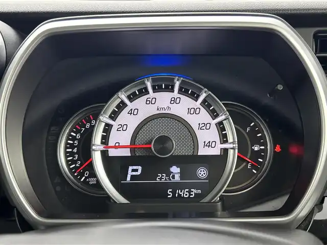 スズキ スペーシア カスタム HYBRID XS ターボ 埼玉県 2018(平30)年 5.2万km ピュアホワイトP 8型ナビ　両側パワースライドドア　ドライブレコーダー　シートヒーター　クルーズコントロール　ＬＥＤヘッドライト　ビルドインＥＴＣ　パドルシフト　フルセグ　ＢＴ　ＣＤ　ＤＶＤ　リアサーキュレーター