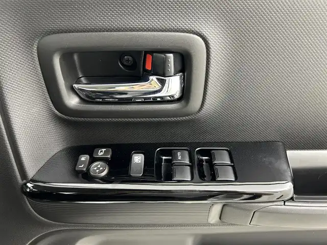 スズキ スペーシア カスタム HYBRID XS ターボ 埼玉県 2018(平30)年 5.2万km ピュアホワイトP 8型ナビ　両側パワースライドドア　ドライブレコーダー　シートヒーター　クルーズコントロール　ＬＥＤヘッドライト　ビルドインＥＴＣ　パドルシフト　フルセグ　ＢＴ　ＣＤ　ＤＶＤ　リアサーキュレーター