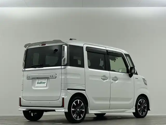 スズキ スペーシア カスタム HYBRID XS ターボ 埼玉県 2018(平30)年 5.2万km ピュアホワイトP 8型ナビ　両側パワースライドドア　ドライブレコーダー　シートヒーター　クルーズコントロール　ＬＥＤヘッドライト　ビルドインＥＴＣ　パドルシフト　フルセグ　ＢＴ　ＣＤ　ＤＶＤ　リアサーキュレーター