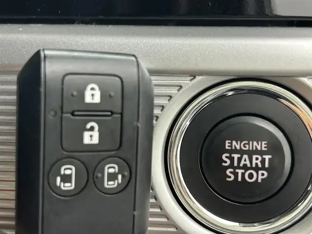 スズキ スペーシア カスタム HYBRID XS ターボ 熊本県 2018(平30)年 5.2万km ピュアホワイトP 禁煙車/純正8インチナビAVIC-RL901（CD・DVD・フルセグ・BT・SD）/純正前方ドライブレコーダー/バックカメラ/両側パワースライドドア/ビルトインETC/後ろのみコーナーセンサー/運転席シートヒーター　/クルーズコントロール/衝突軽減ブレーキ/レーンキープアシスト/横滑り防止/アイドリングストップ/パドルシフト/ハーフレザーシート/純正フロアマット/純正１５インチAW/オートライト/ＬＥＤヘッドライト/フォグランプ/リアサーキュレーター/スマートキー/プッシュスタート