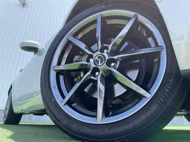 マツダ ロードスター ＲＦ S 香川県 2017(平29)年 5.9万km セラミックM 登録時走行距離：58105km/電動オープン/メーカー純正ナビ/　CD DVD BT　フルセグTV/バックカメラ/ETC/MTモード付AT/パドルシフト/アイドリングストップ/横滑り防止装置/革巻きステアリング/ステアリングスイッチ/LEDヘッドライト/オートライト/プッシュスタート/スマートキー/スペアキー