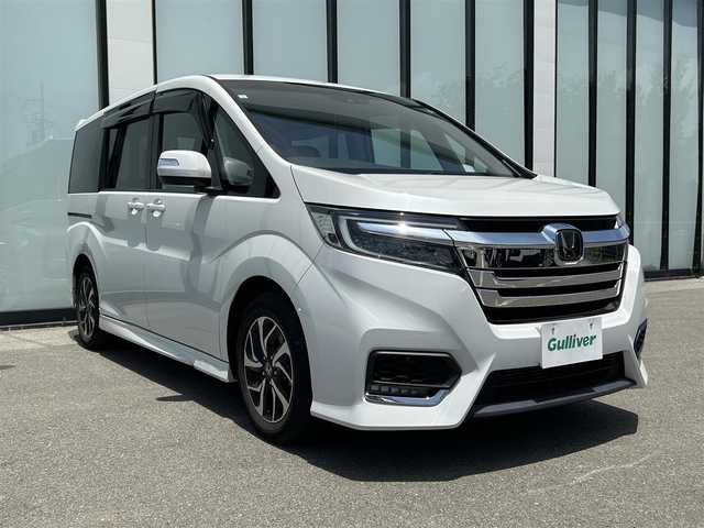 ホンダ ステップワゴン スパーダ ホンダセンシング 大阪府 2021(令3)年 2.2万km プラチナホワイトパール 純正９インチナビ/   フルセグTV/CD/DVD/Bluetooth/USB/バックモニター/衝突軽減ブレーキ/横滑り防止装置/両側パワースライドドア/レーダークルーズコントロール/レーンキープアシスト/パドルシフト/ドライブレコーダー/純正16インチアルミホイール/純正フロアマット/プッシュスタート/スマートキー/ＥＴＣ/ＬＥＤ