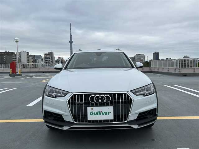 アウディ Ａ４ オールロードクワトロ 東京都 2016(平28)年 4.6万km 白 ４WD/ラグジュアリーパッケージ/マトリクスLEDヘッドライト/純正ナビ（CD/BT/地デジTV)/バックカメラ・全周囲カメラ/黒皮シート/BANG&OLUFSENスピーカー/シートヒーター/ヒーテッドミラー/純正１８インチアルミ/クルーズコントロール/アイドリングストップ/D席パワーシート/ドライブレコーダー（DRY-WiFiV5)/パドルシフト/パワーバックドア/荷室ラゲッジカバー/スペアキー１本/保証書・取説