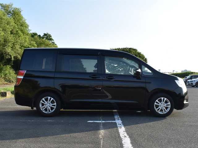 ホンダ ステップワゴン G スマートスタイルエディション 福岡県 2012(平24)年 8.6万km クリスタルブラックパール 　ステップワゴン　G スマートスタイルエディション　/社外オンダッシュナビ/　　 AVIC-T99/バックカメラ/両側パワースライドドア/社外15インチアルミホイール/HID/ETC/保証書あり/取扱説明書あり/スペアキーあり
