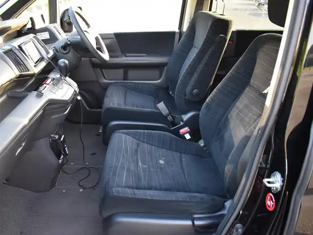 ホンダ ステップワゴン G スマートスタイルエディション 福岡県 2012(平24)年 8.6万km クリスタルブラックパール 　ステップワゴン　G スマートスタイルエディション　/社外オンダッシュナビ/　　 AVIC-T99/バックカメラ/両側パワースライドドア/社外15インチアルミホイール/HID/ETC/保証書あり/取扱説明書あり/スペアキーあり