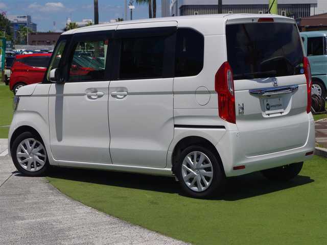 ホンダ Ｎ ＢＯＸ G L ホンダセンシング 千葉県 2018(平30)年 5.6万km プラチナホワイトパール ホンダセンシング/・衝突軽減ブレーキ（CMBS）/・車線維持支援システム（LKAS）/・アダプティブクルーズコントロール（ACC）/・後方誤発進抑制機能/・誤発進抑制機能/左パワースライドドア/右イージークローザードア/社外SDナビ/地デジTV/【DVD/CD再生機能】/バックカメラ/ドライブレコーダー/ETC/LEDヘッドライト/ウインカーミラー/リアコーナーセンサー/Honda スマートキー
